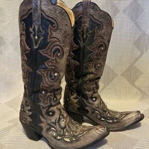 Corral Embroidered Western Heeled Boots - Brown and Black Size 8.5